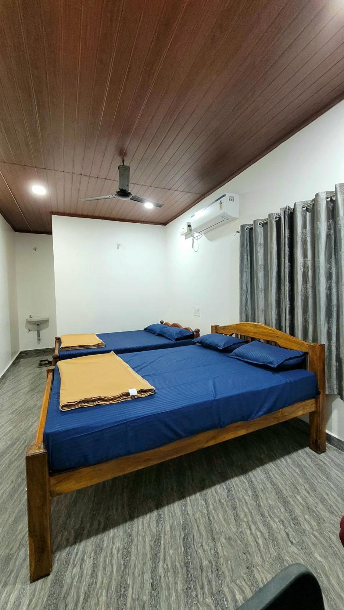 Hotel Golden Bright à Gokarna  Extérieur photo